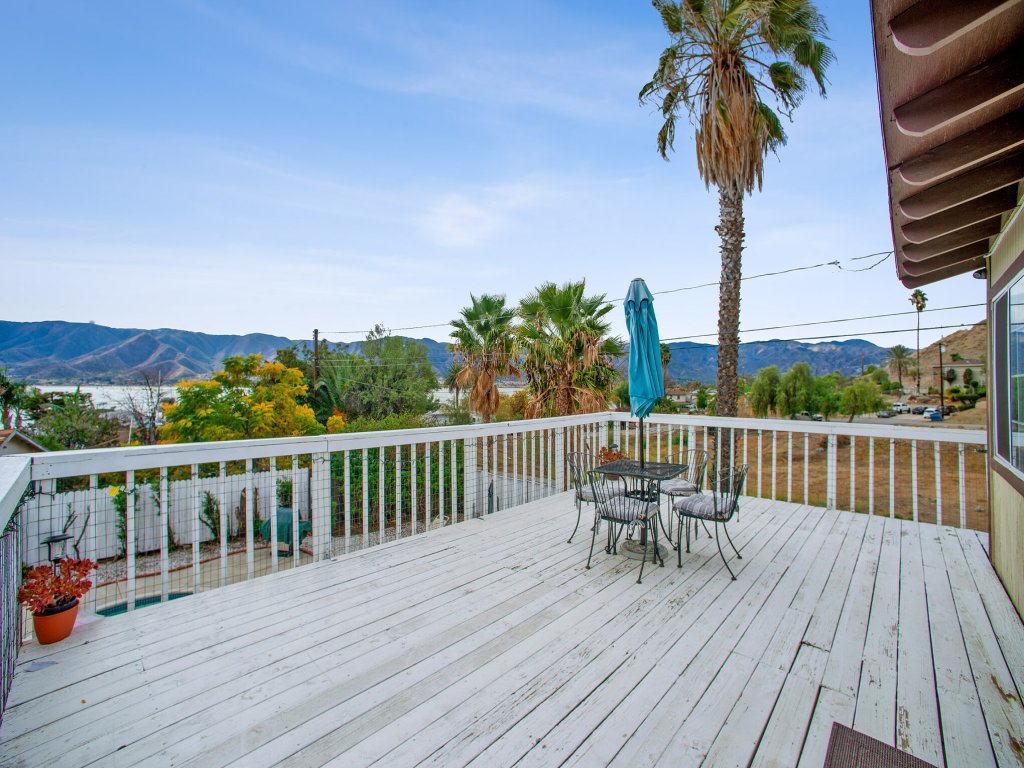 3 Bedroom Pool Home in Lake Elsinore Vacation Rental in California - RedAwning