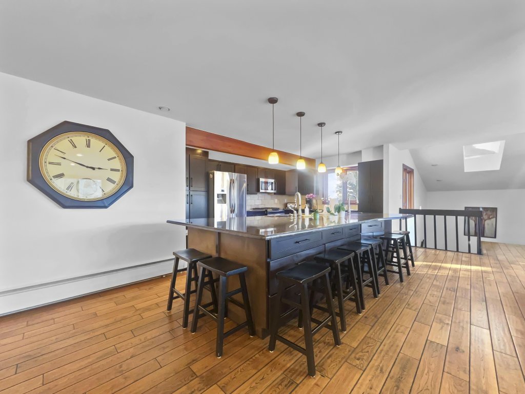 208 Tenderfoot 5Br 5Ba Vacation Rental in Dillon - RedAwning