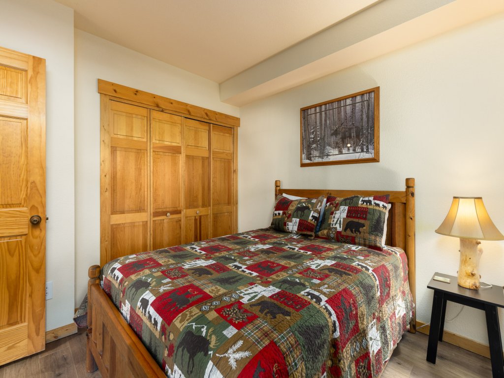 2656 Tenderfoot Lodge Vacation Rental in Keystone - RedAwning