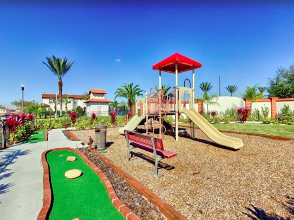 Hidden Gem Vacation Rental in Clermont - RedAwning