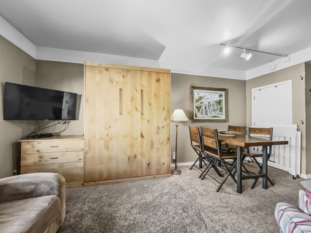 TL212 Telemark Lodge Vacation Rental in Copper Mountain - RedAwning