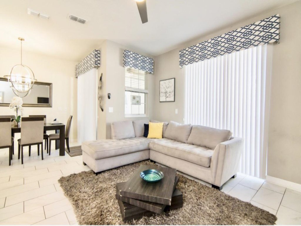 Family Townhome near Disney! Patio w/Pvt Splash Pool, Modern Decor,Free wifi, Resort w/waterpark! Vacation Rental in Kissimmee - RedAwning