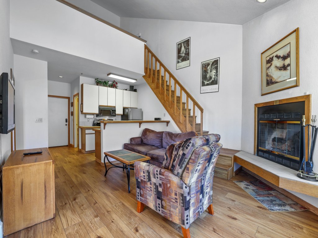 Sierra Cabin Condo – Sun Meadows 1 Bedroom+Loft Vacation Rental in Kirkwood - RedAwning
