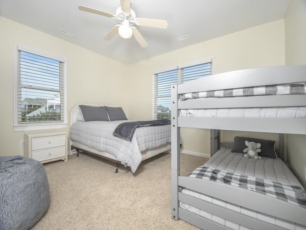 Azure Vacation Rental in Emerald Isle - RedAwning