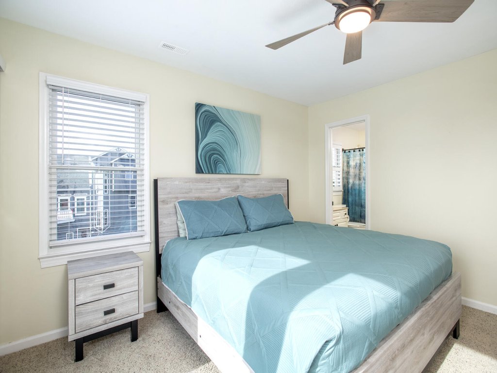 Azure Vacation Rental in Emerald Isle - RedAwning