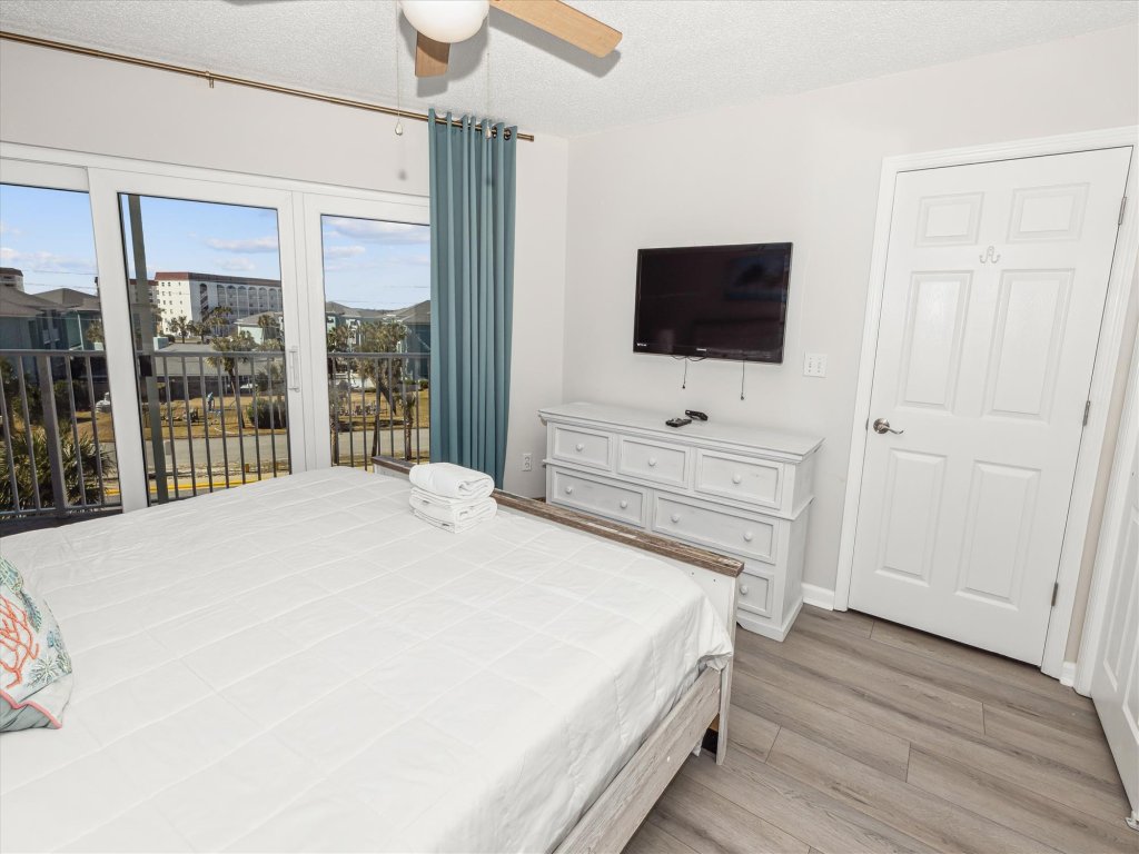 SeaCrest 411 Vacation Rental in Fort Walton Beach - RedAwning