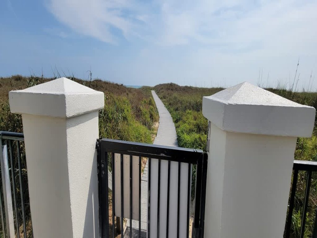 * Gas BBQ * Heated Pool * Direct Beach  Very Large Vacation Rental in South Padre Island - RedAwning