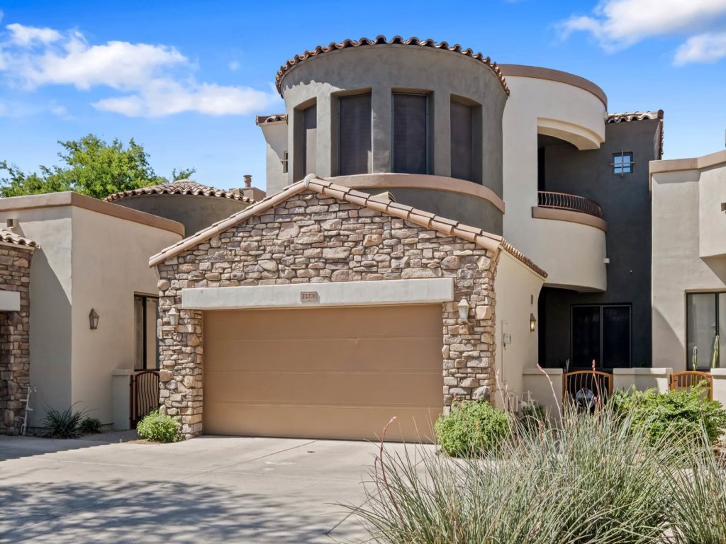 Villa Grayhawk Vacation Rental in Scottsdale - RedAwning