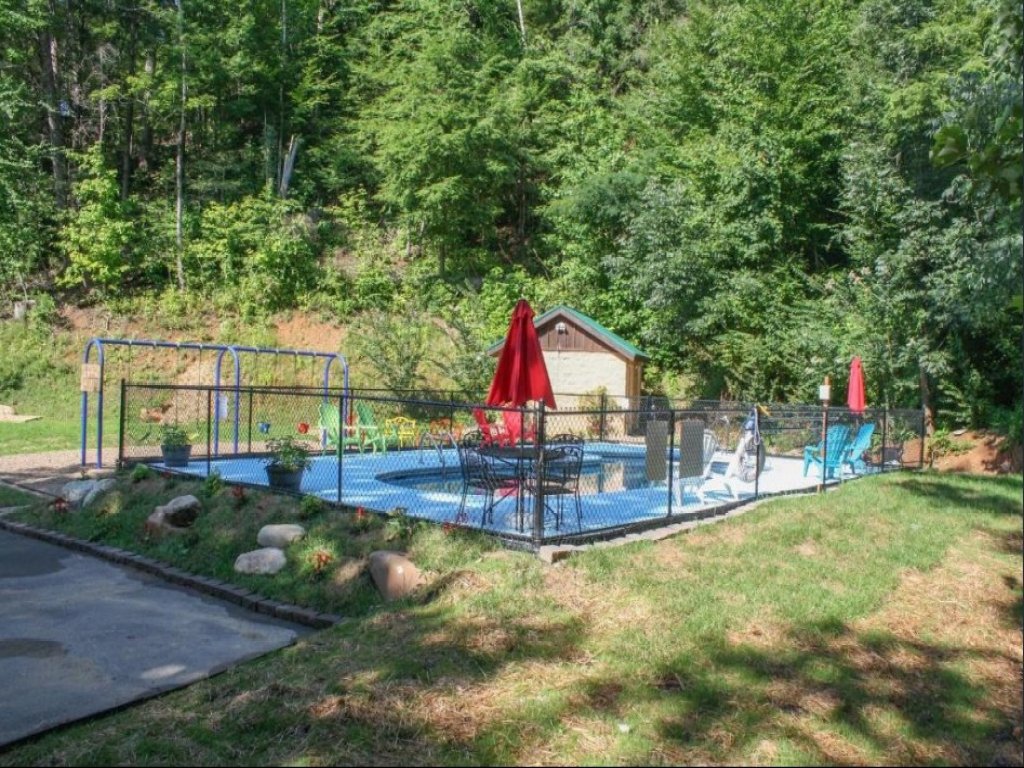 Haven Vacation Rental in Gatlinburg - RedAwning