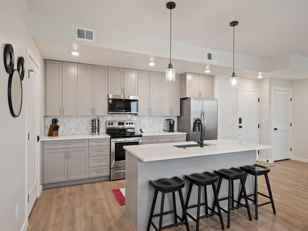 Desert Disney Vacation Rental in Utah - RedAwning