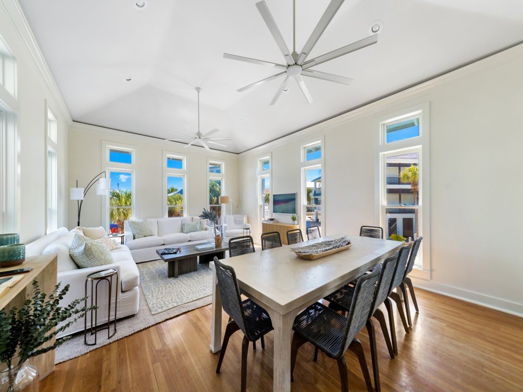 Seaside Serenity Vacation Rental in Panama City Beach - RedAwning