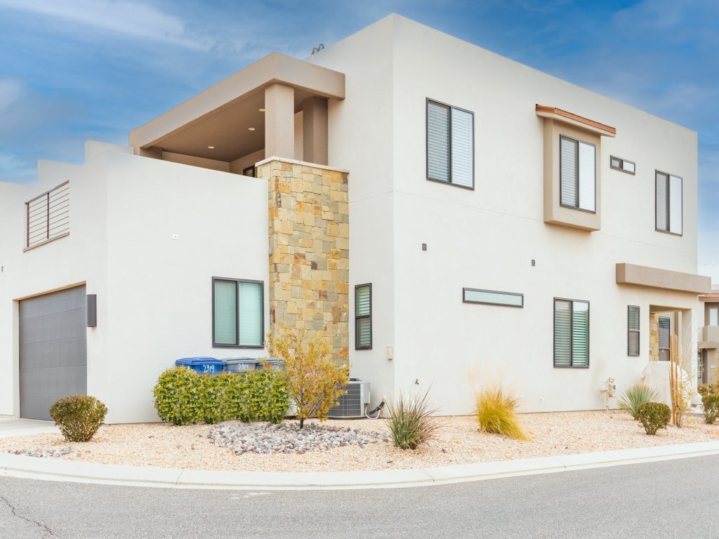 Zion Experience Vacation Rental in Utah - RedAwning