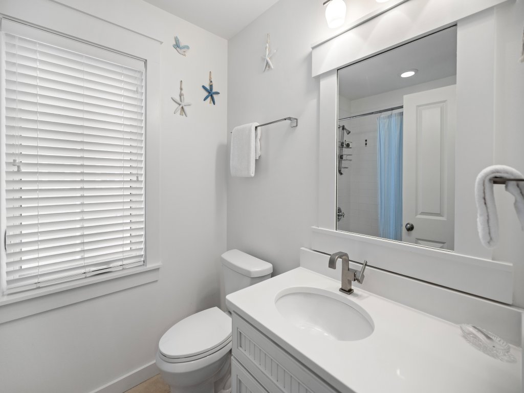 1309 Laurel Grove Vacation Rental in Miramar Beach - RedAwning