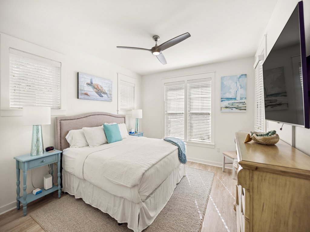 1332 Laurel Grove Vacation Rental in Miramar Beach - RedAwning