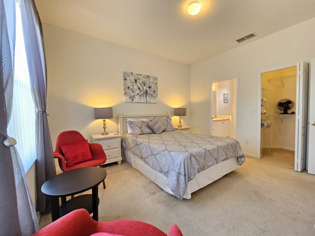 TH211BD Tuscan Hills 4 Bed Vacation Rental in Davenport - RedAwning