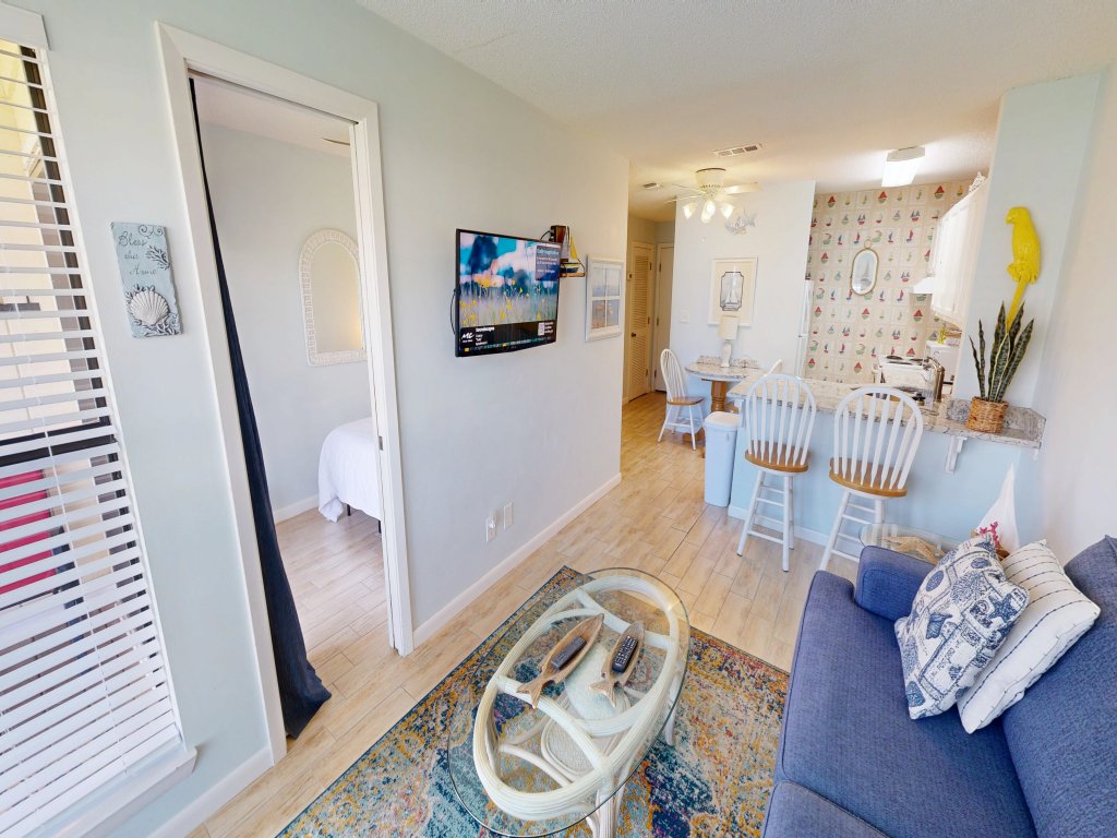 Sandpiper Cove 8122 Vacation Rental in Destin - RedAwning