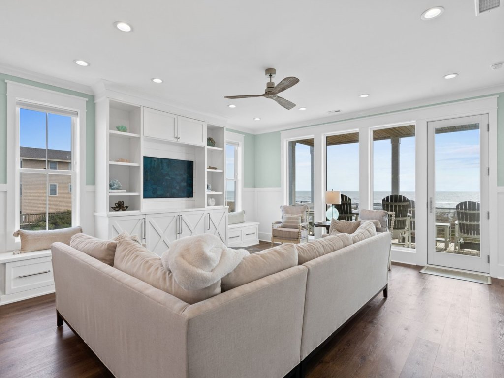 Fish 'n Chips by the Sea / 243 Ocean Blvd West Vacation Rental in Holden Beach - RedAwning