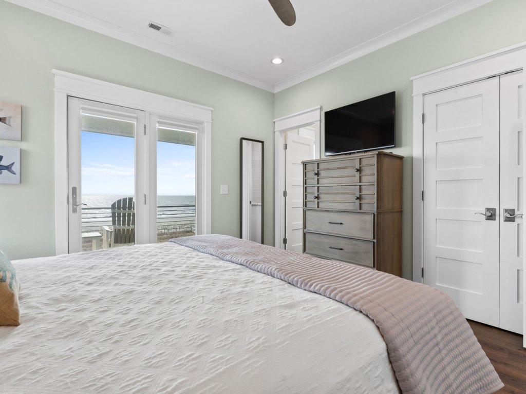 Fish 'n Chips by the Sea / 243 Ocean Blvd West Vacation Rental in Holden Beach - RedAwning