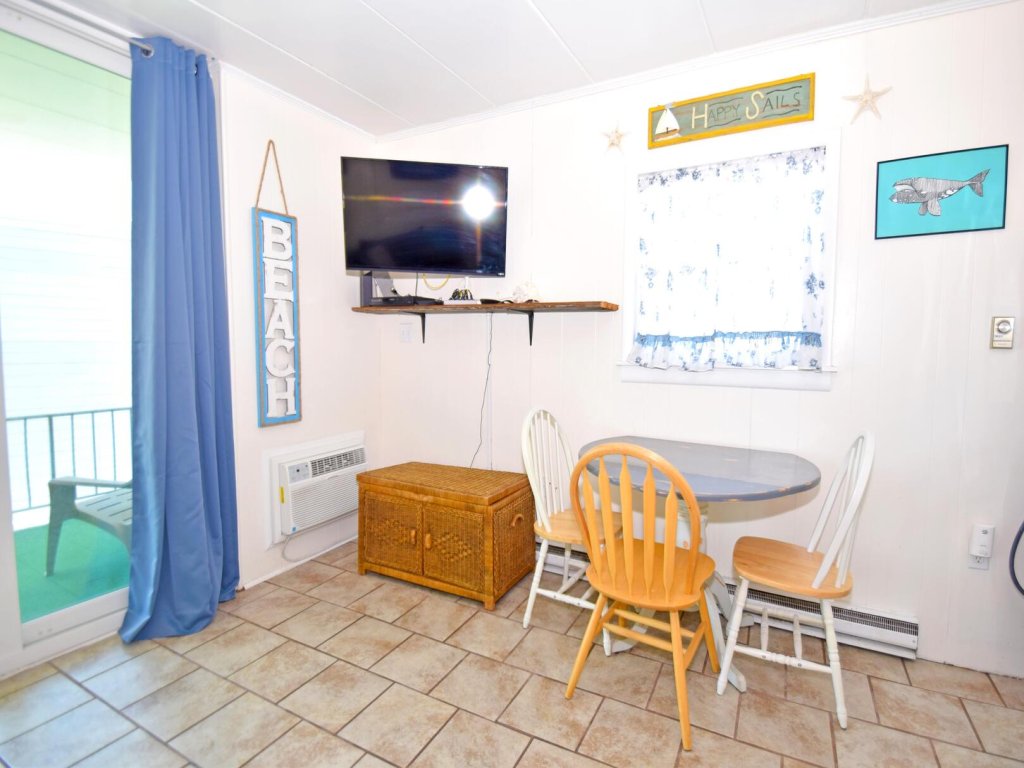 Bay Colony 16 Vacation Rental in Ocean City - RedAwning