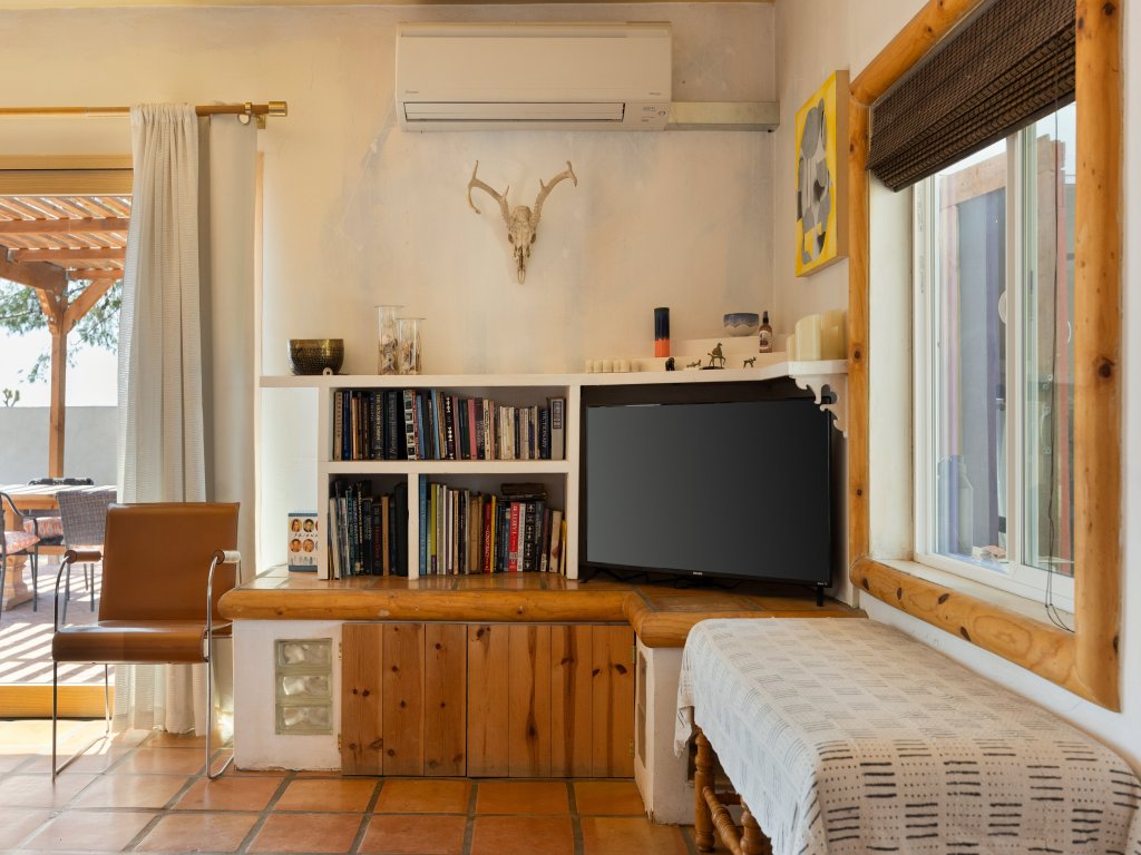 Mesa View Homestead - Cozy, 360 Views & Tranquility! Vacation Rental in California - RedAwning
