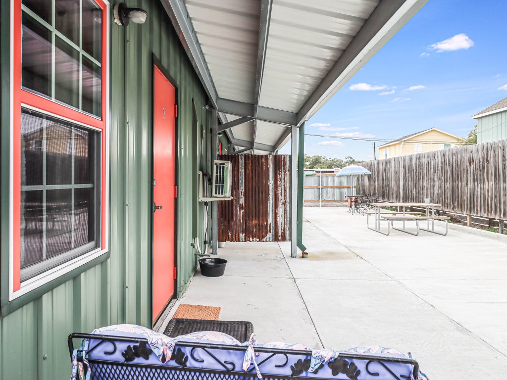 Casas Coastal Experience Cabin C Vacation Rental in Rockport - RedAwning