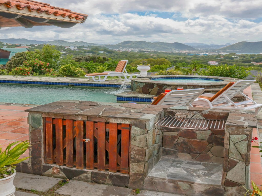 Calypso Court (1 bedroom rate) Vacation Rental - RedAwning