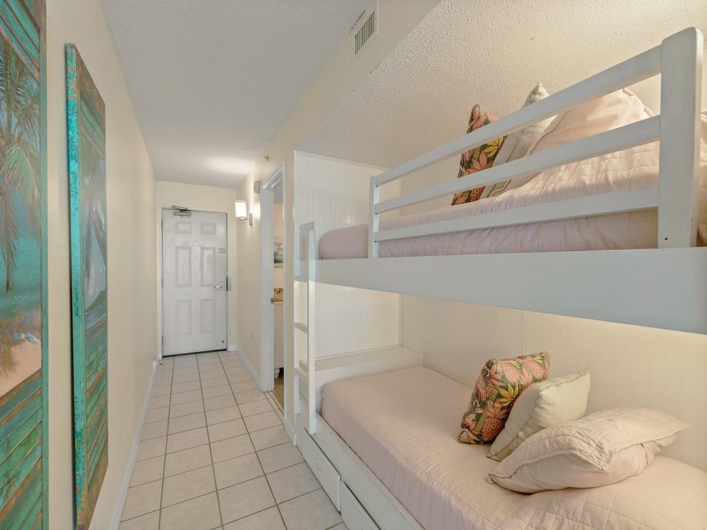 Pelican Beach 0207 Vacation Rental in Destin - RedAwning