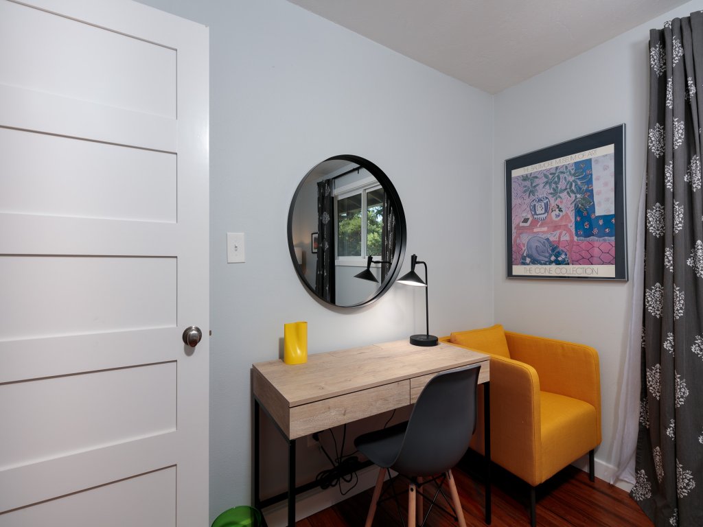 Belle 30 Day Vacation Rental in Hood River - RedAwning