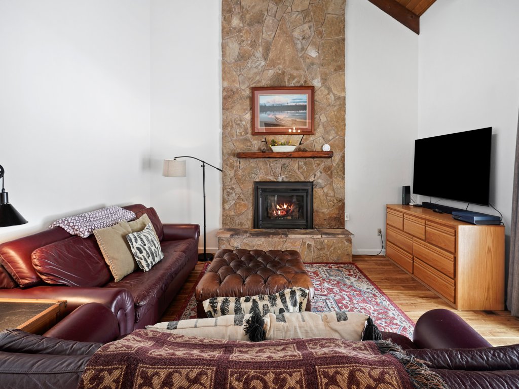 5 Sandhill Vacation Rental in Sunriver - RedAwning