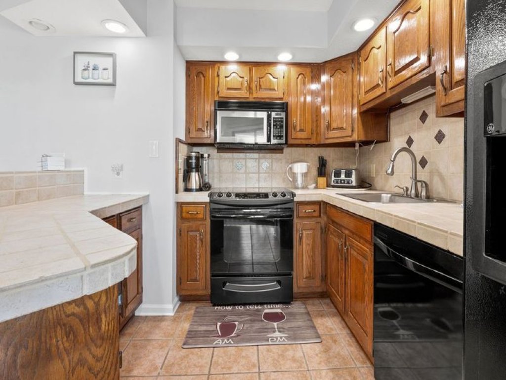Tilghman Lakes D4 Vacation Rental in North Myrtle Beach - RedAwning