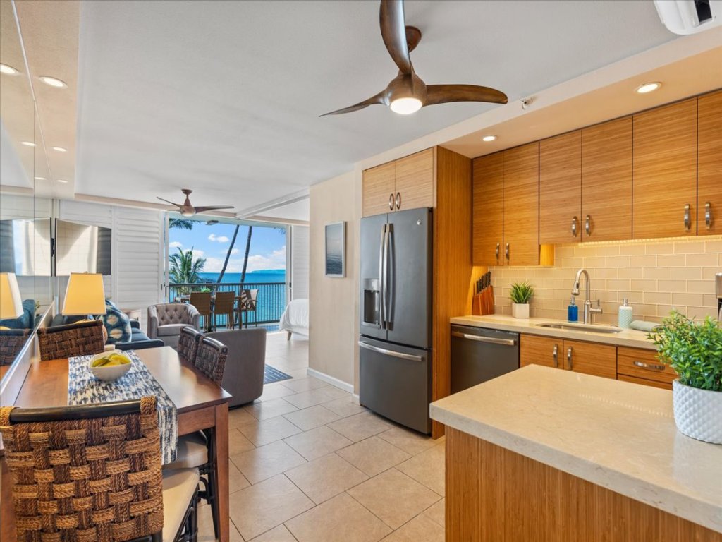 Mana Kai #303 Vacation Rental in Kihei - RedAwning