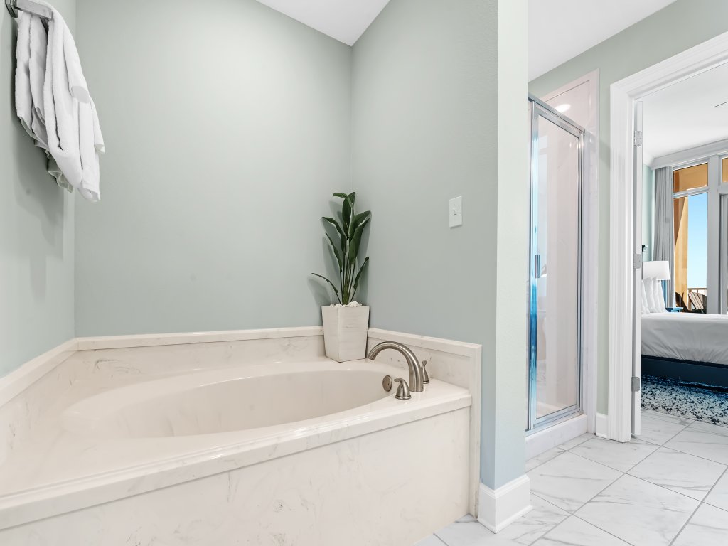 Phoenix Gulf Towers 2207 Vacation Rental in Orange Beach - RedAwning
