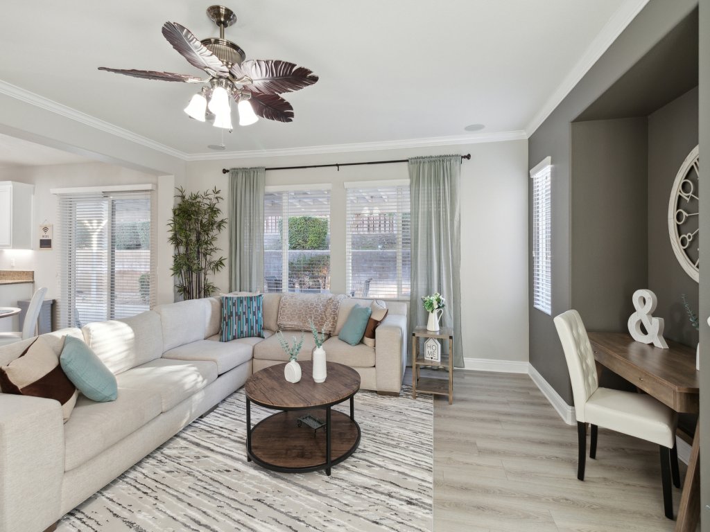 5BR/3BA Home - King Beds - Fast Wifi Vacation Rental in California - RedAwning