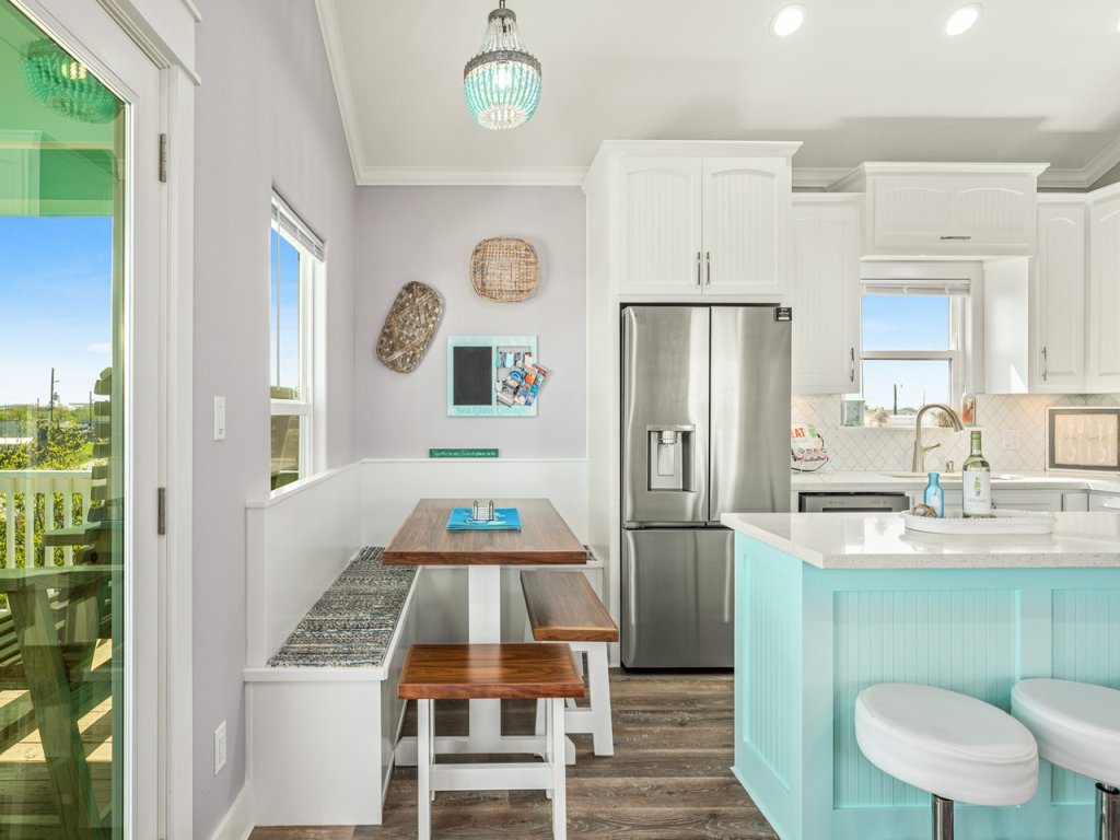 Sea Glass Cottage Vacation Rental in Texas - RedAwning