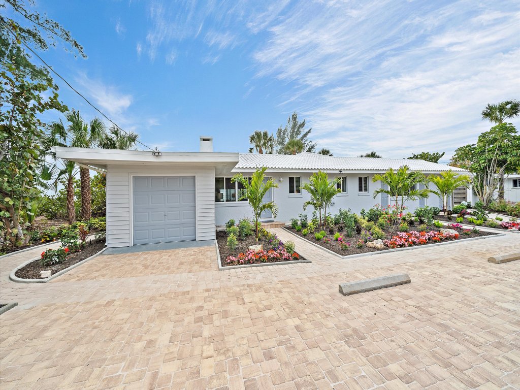 Las Hermanas 4 Vacation Rental in Longboat Key - RedAwning
