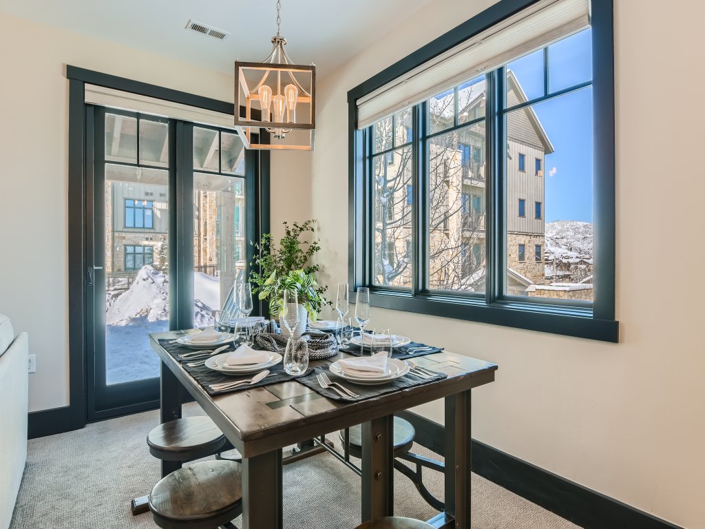 Blackstone Escape 21 Family Friendly Condo Near Slopes Vacation Rental in Park City - RedAwning
