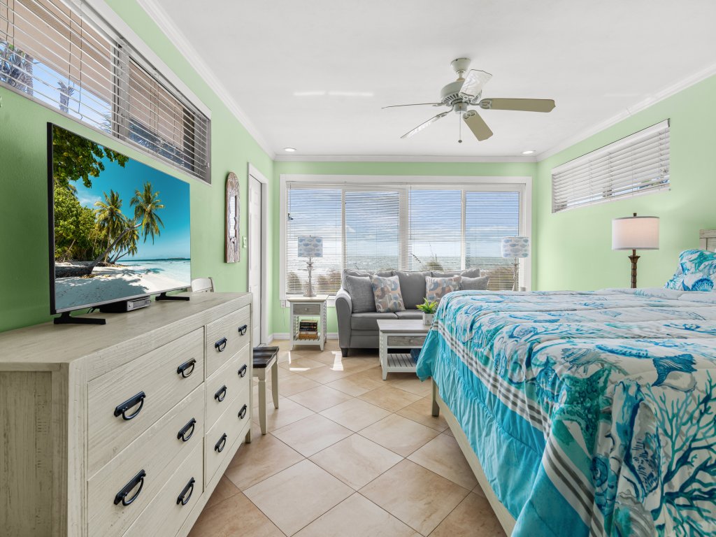 Las Hermanas 1 Vacation Rental in Longboat Key - RedAwning