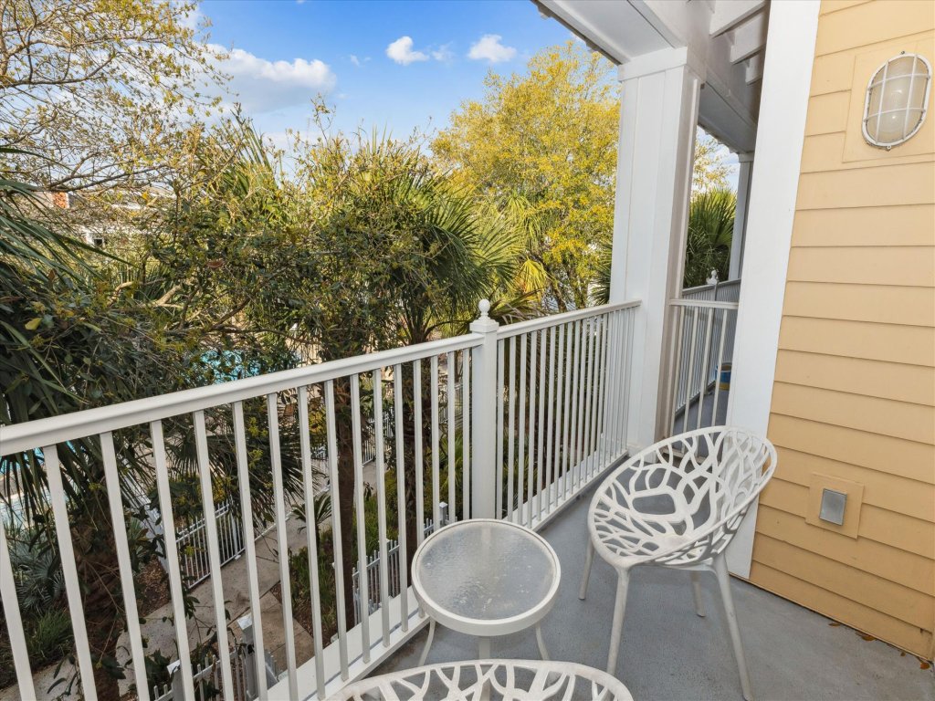Pilot House 518 Vacation Rental in Miramar Beach - RedAwning