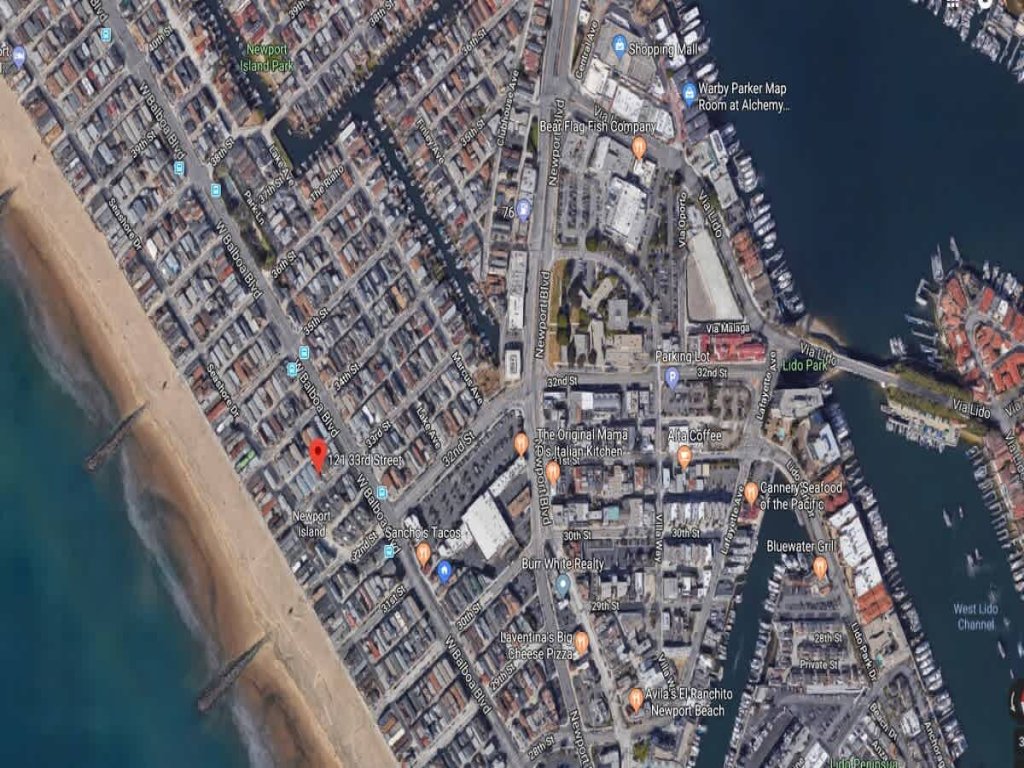 121 33rd St B | Heart of the Balboa Peninsula w/ Ocean Views From Vacation Rental in Newport Beach - RedAwning