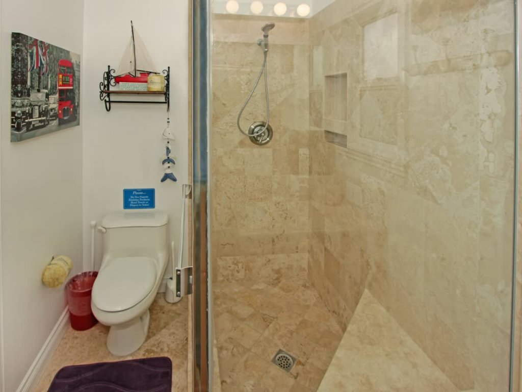 301 32nd St A | Steps to the Beach, Shops + Restaurants Vacation Rental in Newport Beach - RedAwning