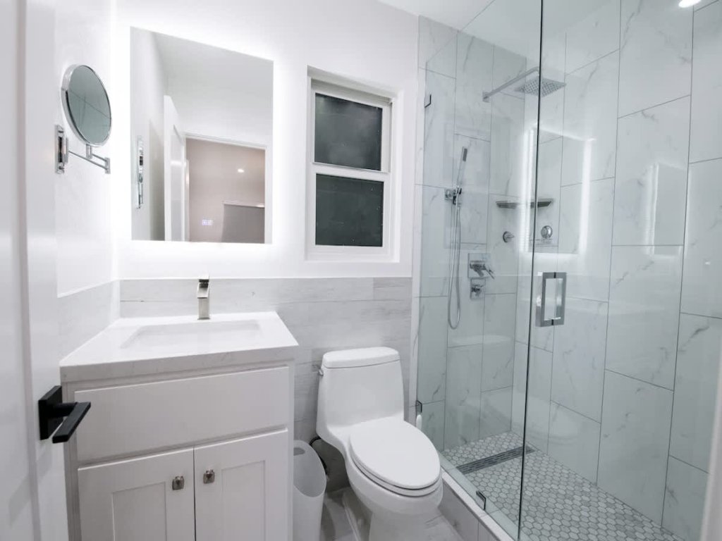 122 36th St A | Gorgeous + Modern Oasis w/ Huge Front Patio Vacation Rental in Newport Beach - RedAwning