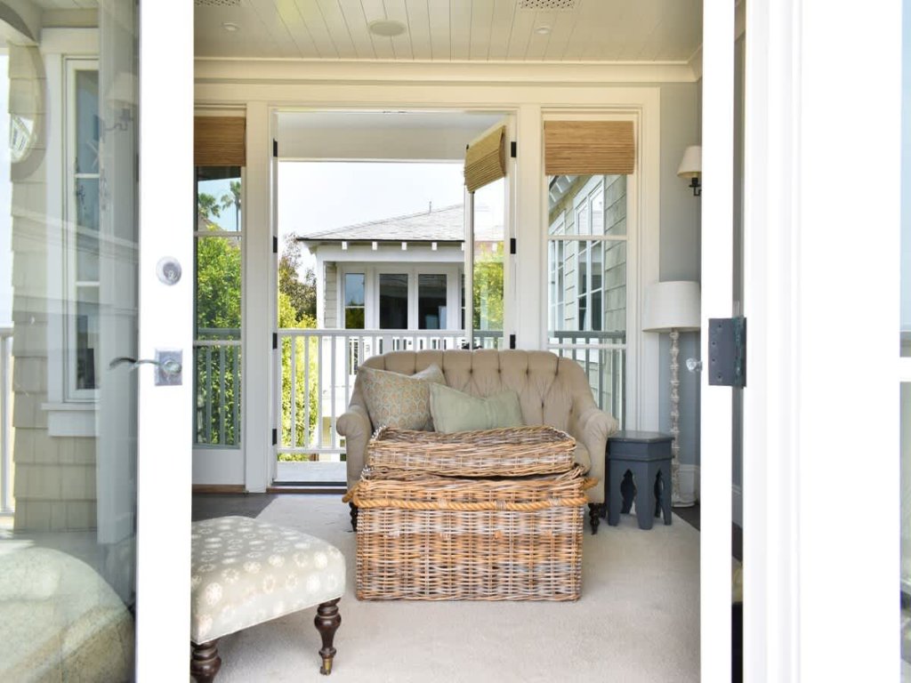 1028 W Oceanfront | Beautiful 5bdr Beachfront on Scenic Bike Path Vacation Rental in Newport Beach - RedAwning