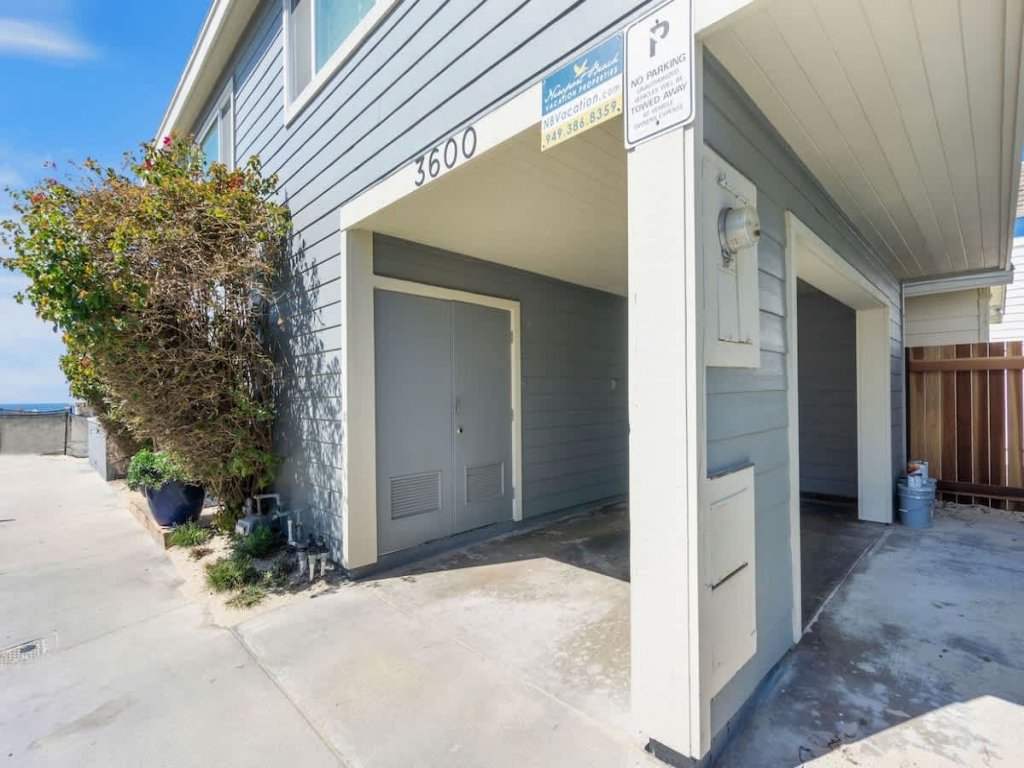 3600 W Oceanfront | Beachfront Bungalow w/ Stunning Ocean Views Vacation Rental in Newport Beach - RedAwning
