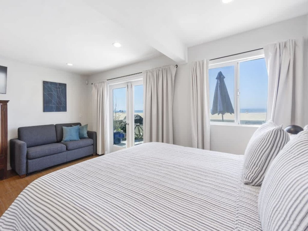 3600 W Oceanfront | Beachfront Bungalow w/ Stunning Ocean Views Vacation Rental in Newport Beach - RedAwning