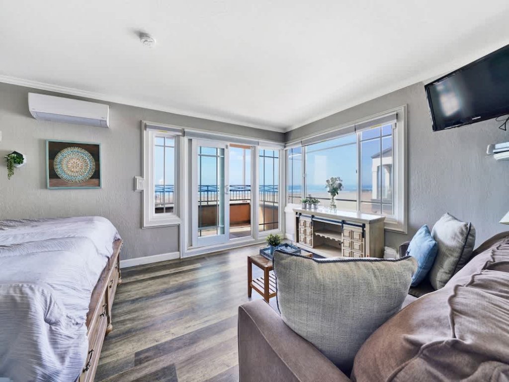 2314 W Oceanfront A | Beachfront Close to Newport Pier Vacation Rental in Newport Beach - RedAwning
