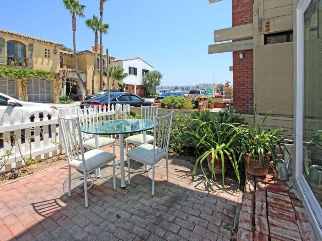 1009 W Bay | Quaint Cottage Steps to Sand Vacation Rental in Newport Beach - RedAwning