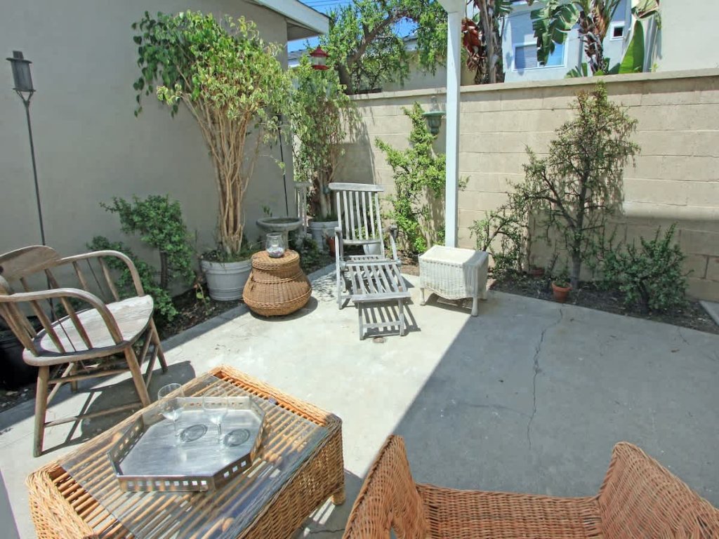 1009 W Bay | Quaint Cottage Steps to Sand Vacation Rental in Newport Beach - RedAwning