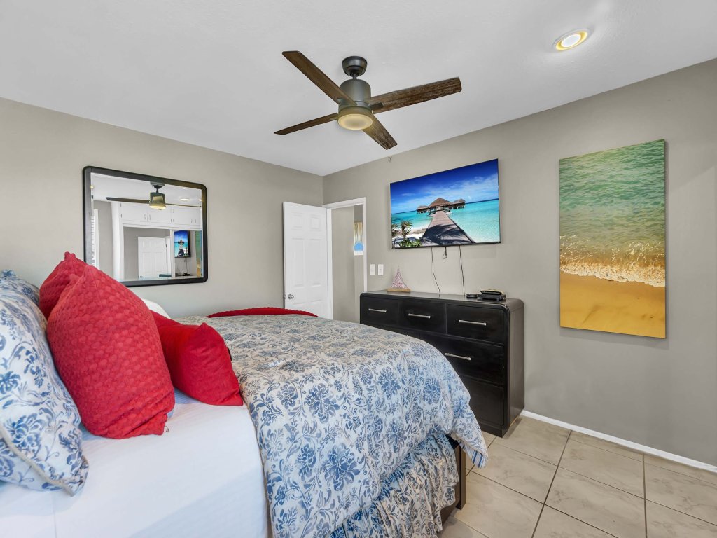 2010 W oceanfront | Next To The Newport Pier w/Ocean View Deck Vacation Rental in Newport Beach - RedAwning