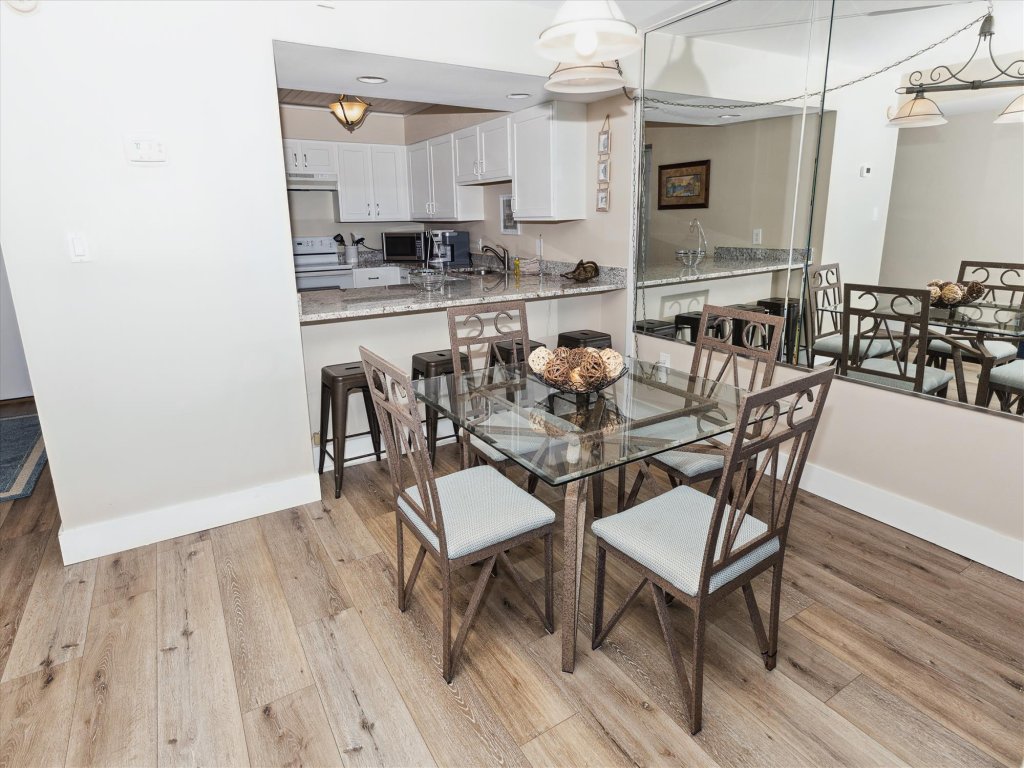 Beach House 305B Vacation Rental in Miramar Beach - RedAwning