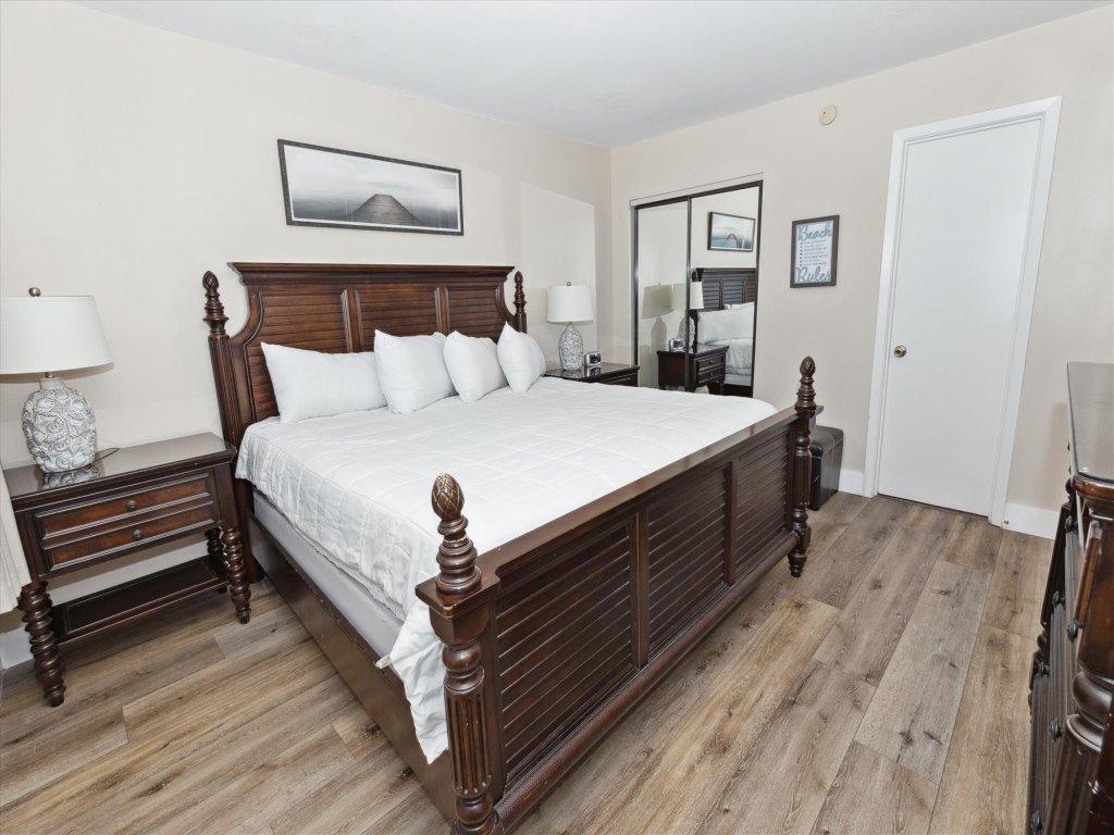 Beach House 305B Vacation Rental in Miramar Beach - RedAwning